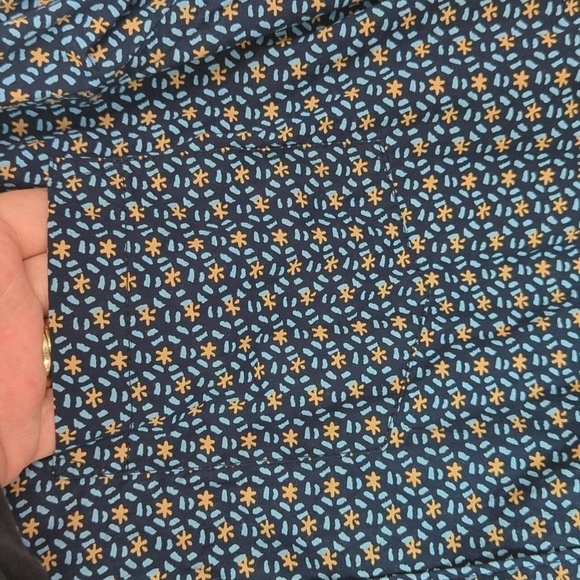 Nickel & Iron Navy Blue Abstract Print Long Sleeve Button Up Size Medium - Picture 4 of 8